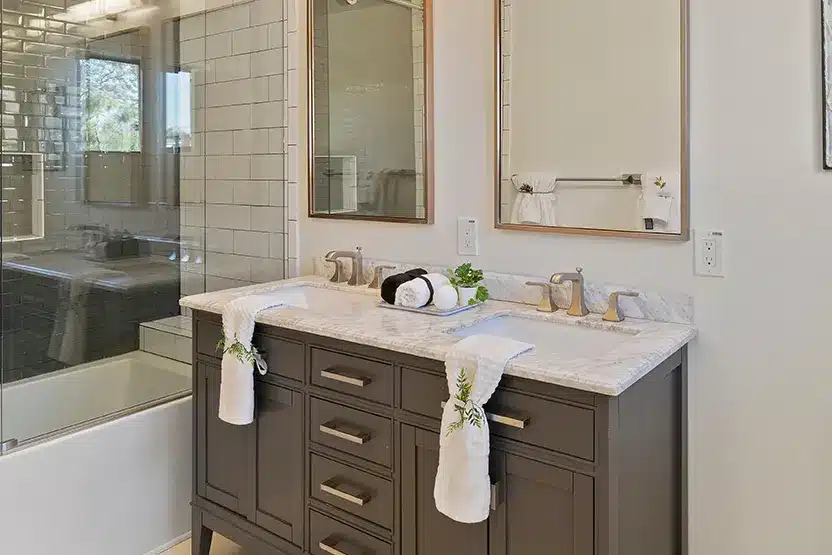 marble bathroom vanity